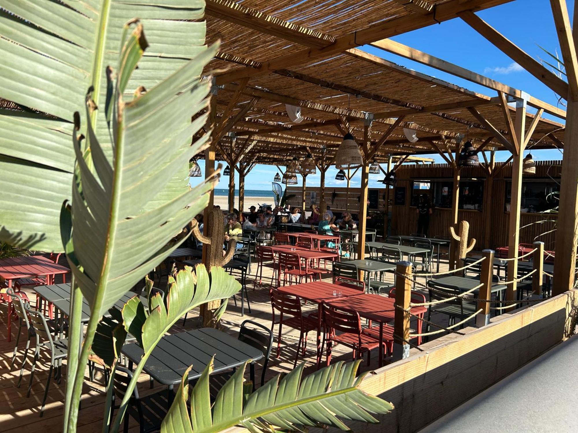 Les Mobil Homes De Noly, 1 Place Res Africaine Gratuite Campsite *