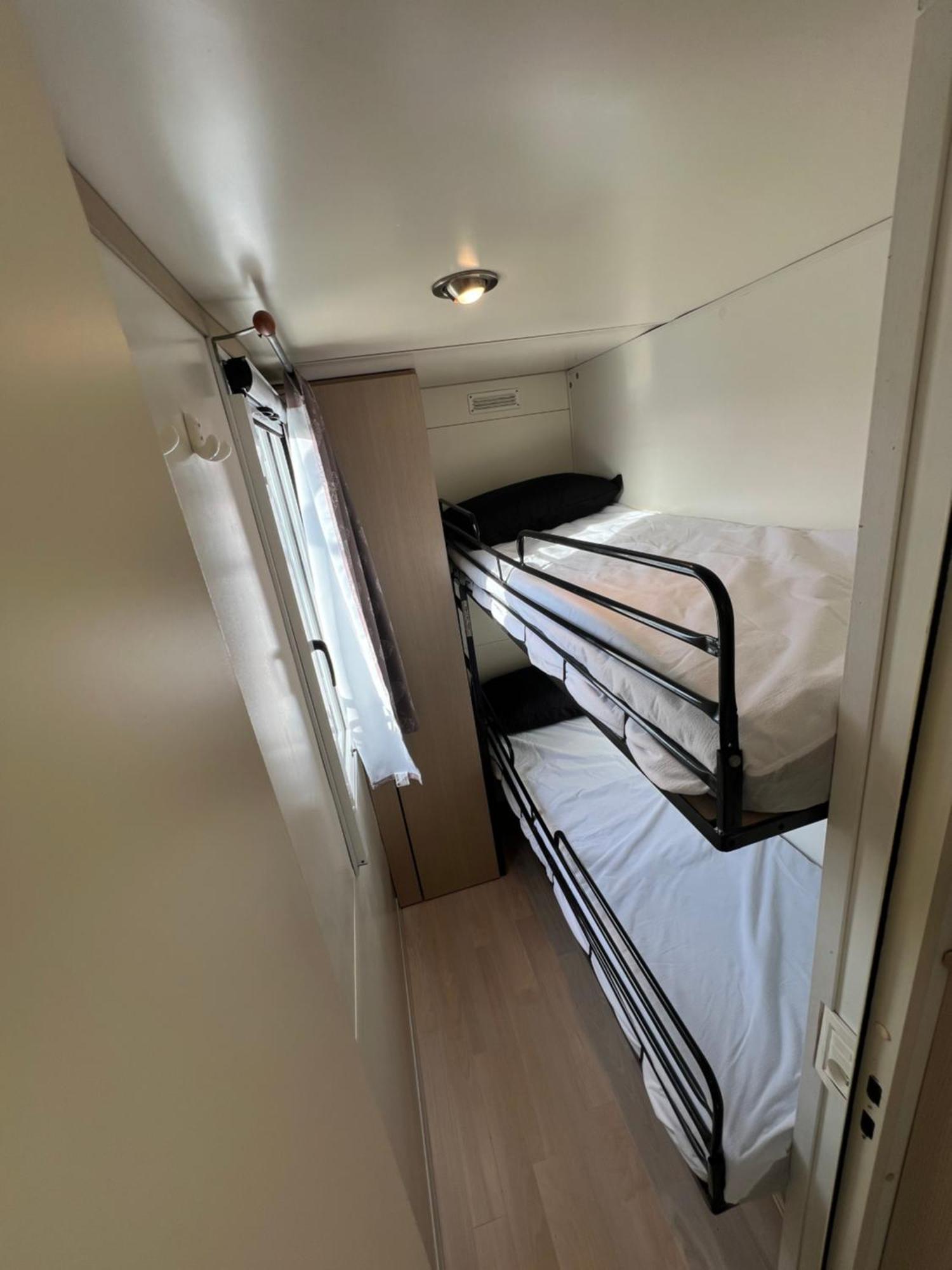 Campsite Les Mobil Homes De Noly, 1 Place Res Africaine Gratuite *